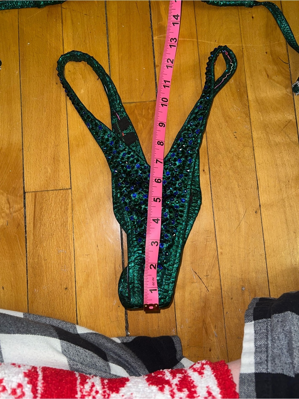 Figure Pro-cut competition suit